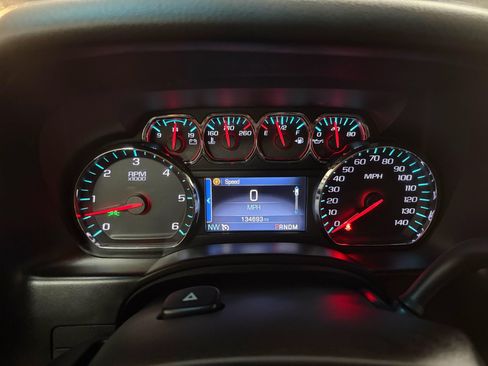 Used 2015 Chevrolet Tahoe LT AWD/4WD image 12