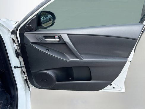 Used 2013 MAZDA MAZDA3 i Touring w/ Preferred Equipment Pkg image 41