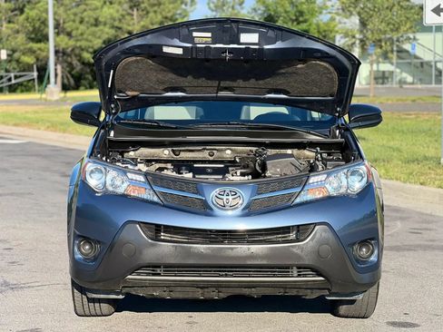 Used 2014 Toyota RAV4 LE AWD/4WD image 38