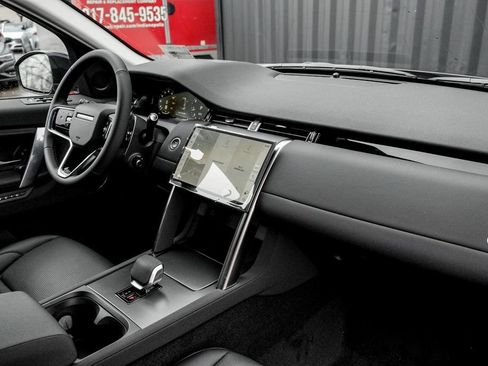New 2025 Land Rover Discovery Sport S image 21