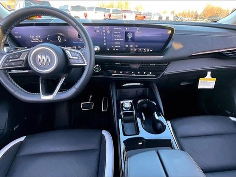 Used 2025 Buick Envision Sport Touring image 7