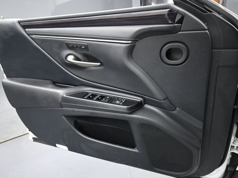 Used 2020 Lexus ES 350 w/ Premium Package image 25