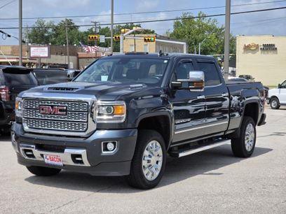 Used 2019 GMC Sierra 2500 Denali w/ Duramax Plus Package