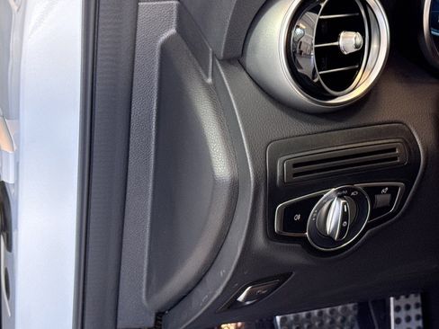 Certified 2022 Mercedes-Benz GLC 300 4MATIC image 10