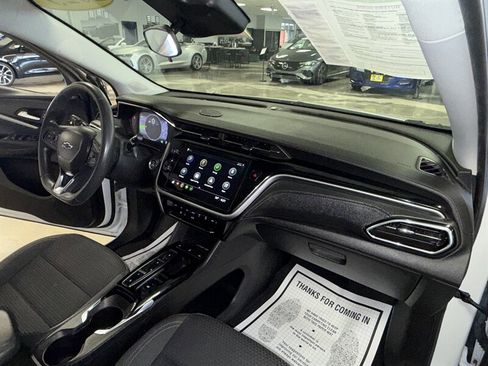 Used 2023 Chevrolet Bolt EUV LT image 21