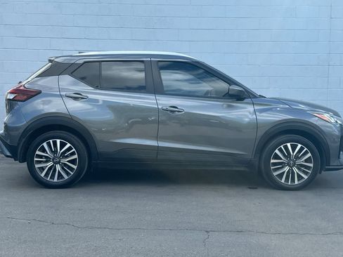 Certified 2023 Nissan Kicks SV image 6