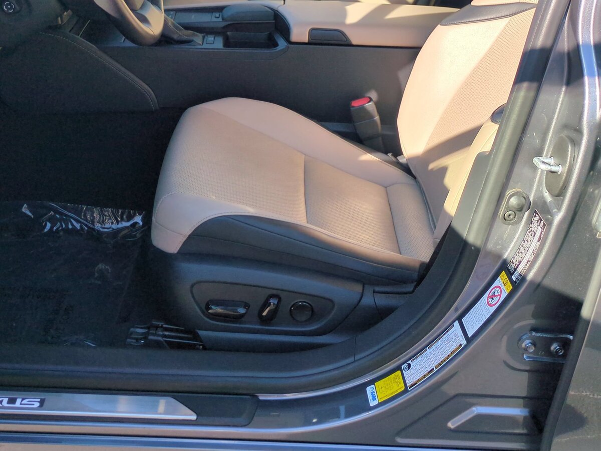 Used 2019 Lexus ES 350 w/ Premium Package FWD image 12