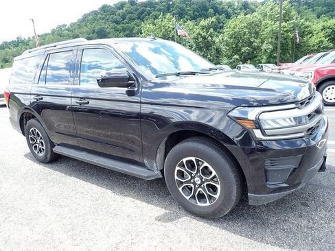 Used 2024 Ford Expedition XLT AWD/4WD image 8