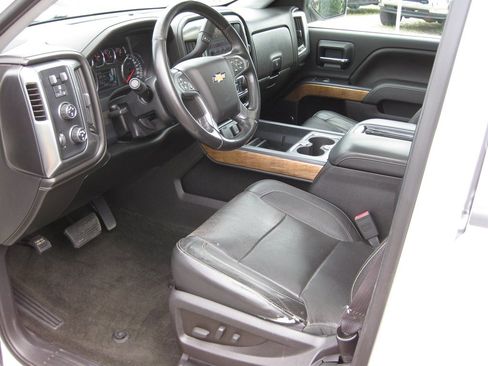 Used 2014 Chevrolet Silverado 1500 LTZ w/ LTZ Plus Package AWD/4WD image 19