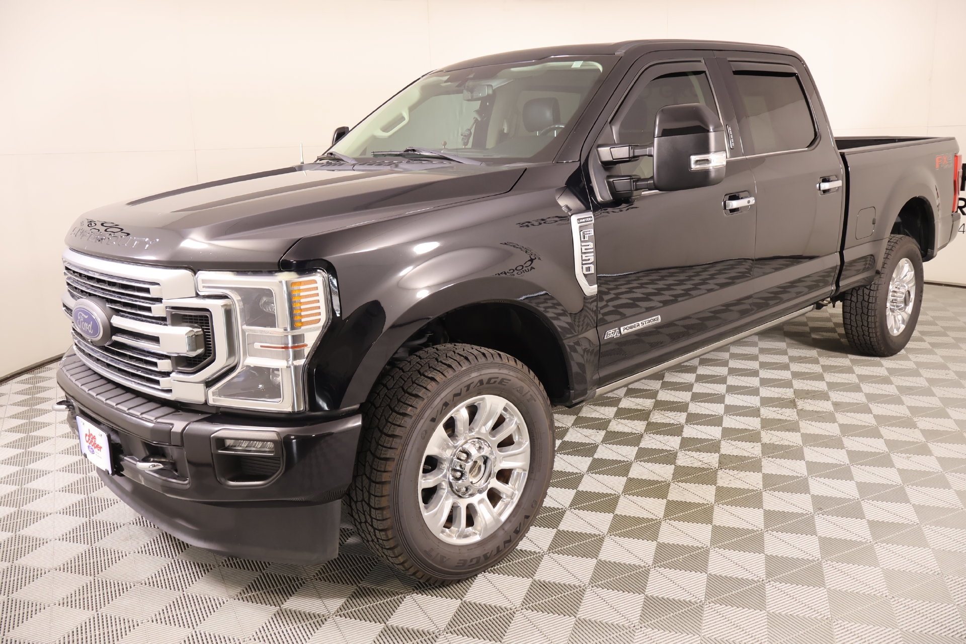 Used 2020 Ford F250 Limited w/ FX4 Off-Road Package AWD/4WD image 11