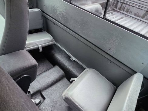 Used 2005 Ford Ranger XLT RWD image 10