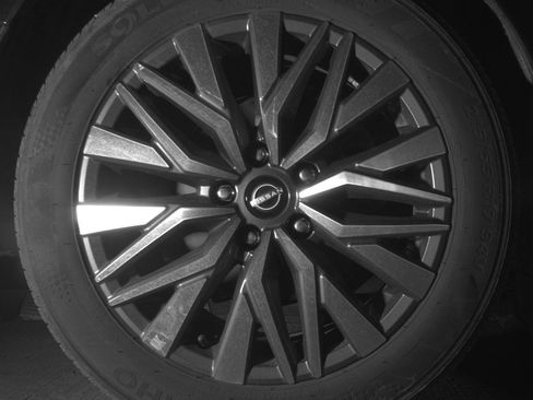 Used 2025 Nissan Altima 2.5 SV FWD image 15