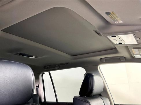 Used 2020 Lexus LX 570 4WD w/ Luxury Package image 12