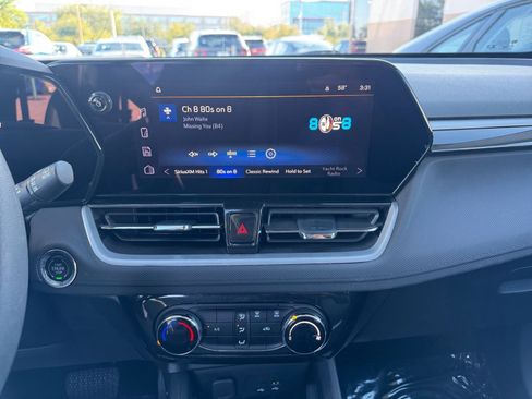 Used 2025 Chevrolet TrailBlazer LT image 21