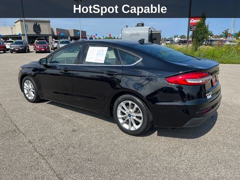 Used 2020 Ford Fusion SE FWD image 3