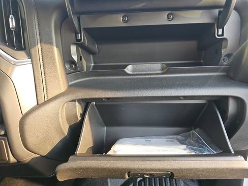 Used 2020 Chevrolet Silverado 1500 LT w/ Convenience Package image 28