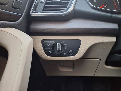 Used 2023 Audi Q5 2.0T Premium w/ Convenience Package image 25