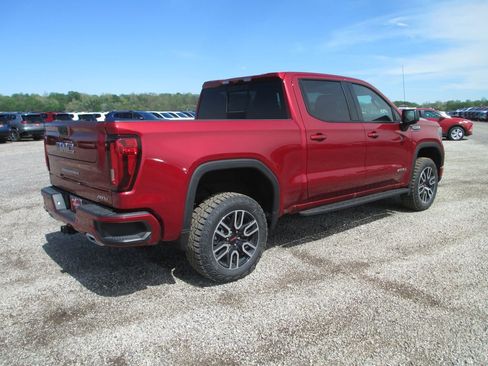 New 2026 GMC Sierra 1500 AT4 w/ AT4 Premium Package AWD/4WD image 5