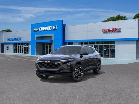 New 2026 Chevrolet Trax RS w/ Sunroof Package image 8