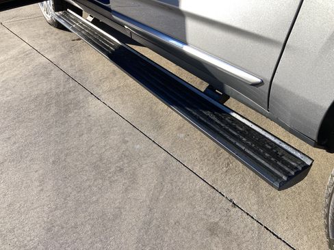 Used 2023 GMC Yukon XL Denali w/ Denali Reserve Package image 10