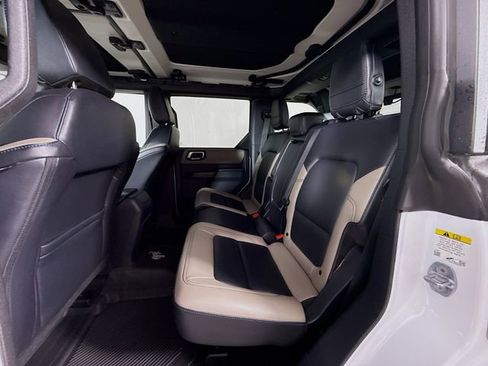 Used 2024 Ford Bronco Wildtrak image 24