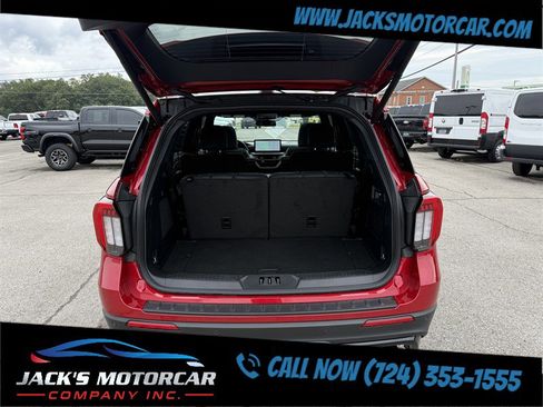 Used 2025 Ford Explorer ST AWD/4WD image 21