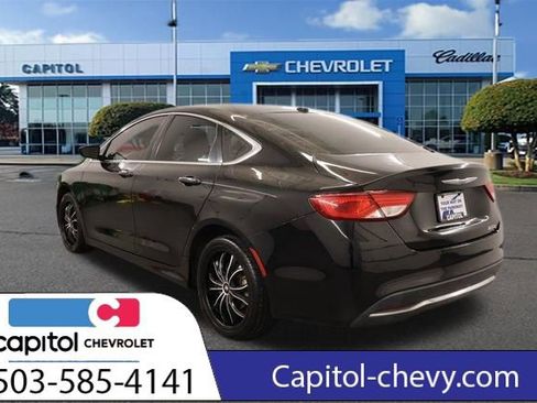 Used 2015 Chrysler 200 C image 5