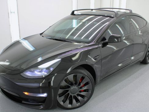 Used 2021 Tesla Model 3 Performance image 27