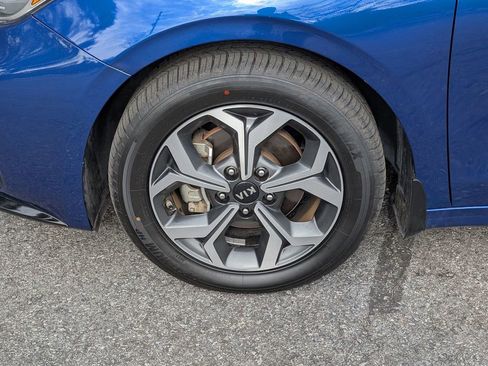 Used 2021 Kia Forte LXS image 11