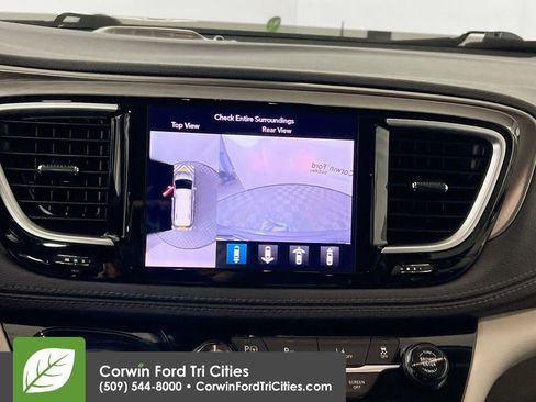 Used 2018 Chrysler Pacifica Limited w/ Advanced Safetytec Group image 21