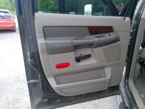 Used 2008 Dodge Ram 3500 Truck Laramie AWD/4WD image 16