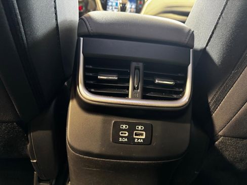 Used 2023 Subaru Outback Premium AWD/4WD image 14