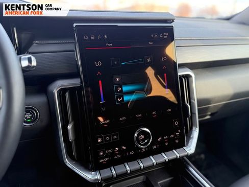 Used 2025 GMC Acadia Elevation w/ Elevation Premium Package image 30