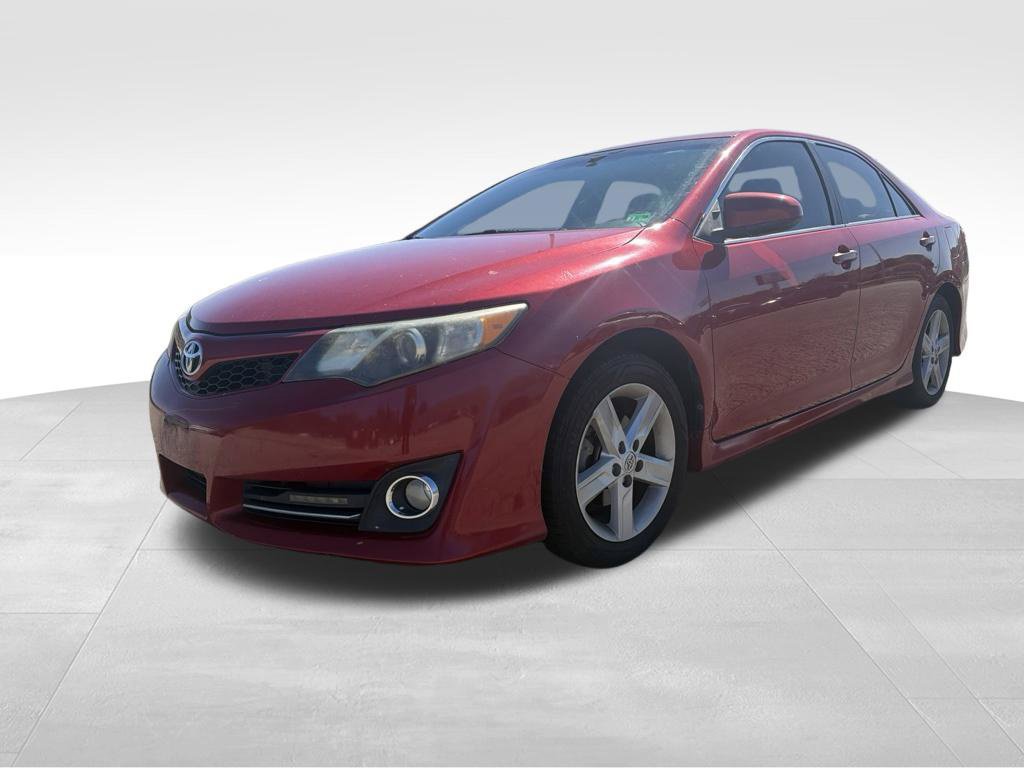 Used 2014 Toyota Camry SE FWD image 30