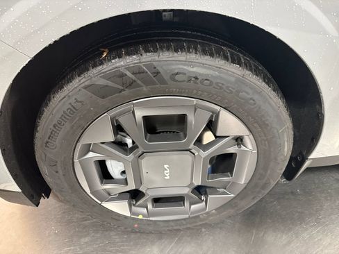 New 2026 Kia Carnival SX FWD image 2