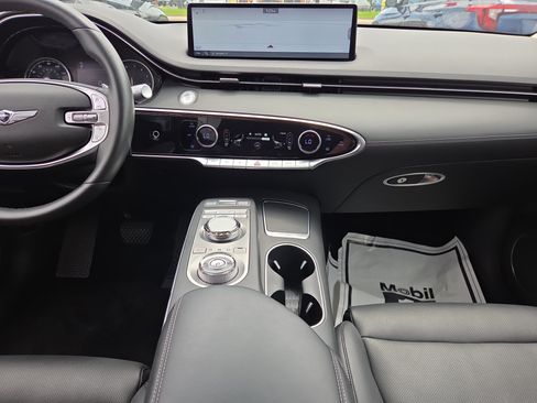 Used 2025 Genesis GV70 2.5T AWD/4WD image 15