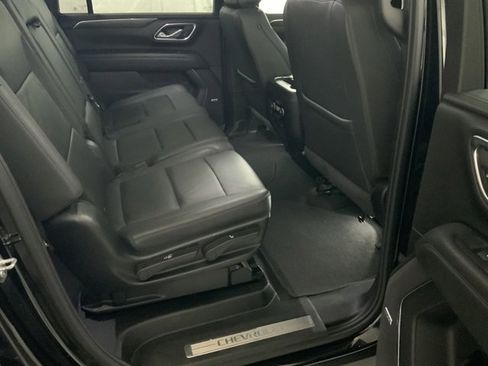 Used 2024 Chevrolet Suburban LT AWD/4WD image 20