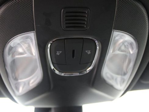 Used 2024 Jeep Compass Latitude w/ Altitude Special Edition image 21