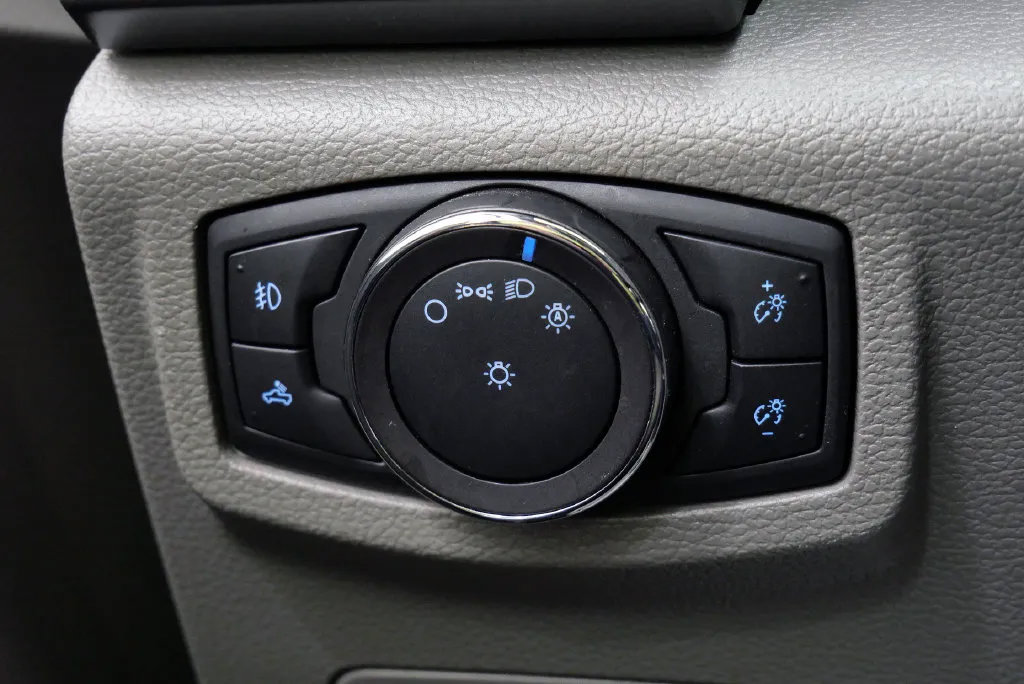 Used 2019 Ford F150 XLT AWD/4WD image 25