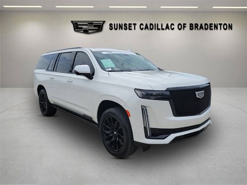 Certified 2024 Cadillac Escalade ESV Sport Platinum w/ LPO, ONYX Package AWD/4WD image 1