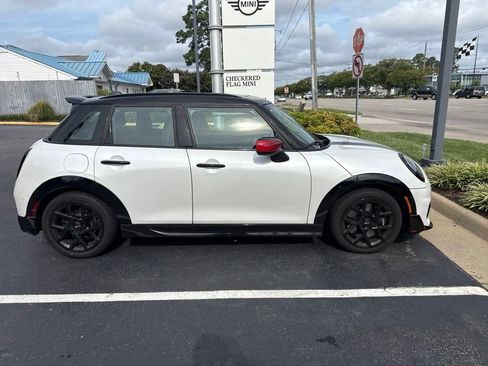 Used 2025 MINI Cooper S FWD image 4