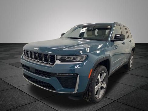 New 2026 Jeep Grand Cherokee Limited image 3