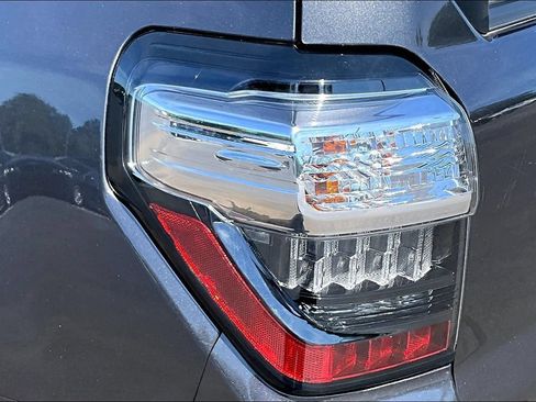 Used 2023 Toyota 4Runner Limited AWD/4WD image 24