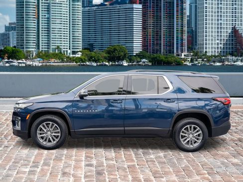 Used 2023 Chevrolet Traverse LT FWD image 8