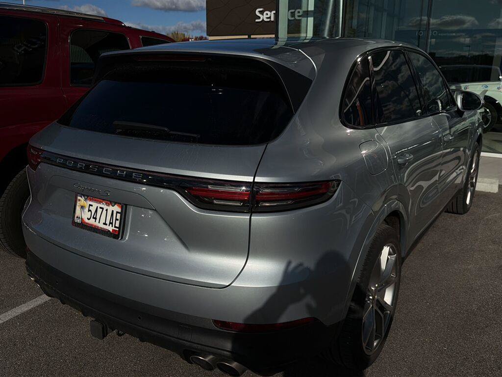 Used 2020 Porsche Cayenne S AWD/4WD image 16