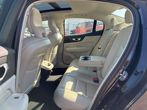 Used 2024 Volvo S60 B5 Core image 20