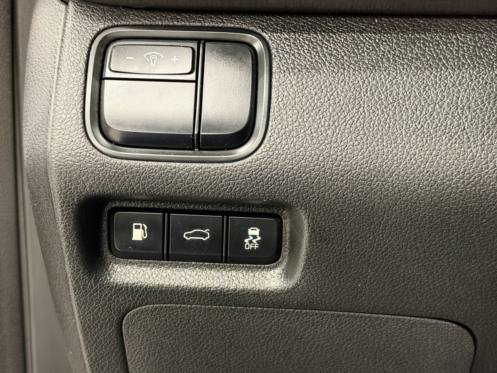 Used 2017 Kia Optima LX FWD image 26