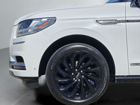 Used 2021 Lincoln Navigator Black Label w/ Special Edition Package AWD/4WD image 41
