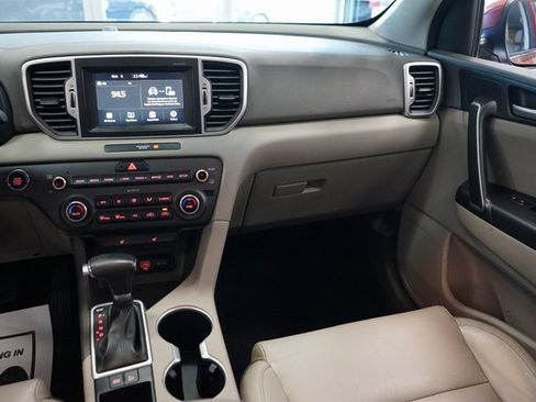 Used 2017 Kia Sportage EX image 10