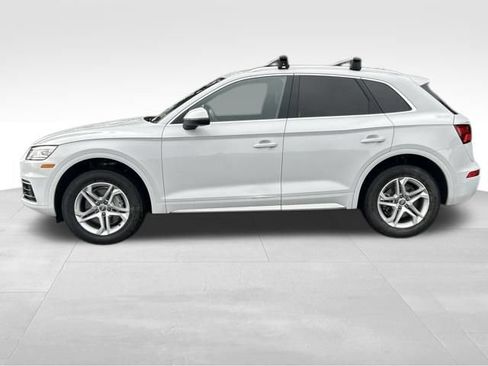 Used 2019 Audi Q5 2.0T Premium w/ Convenience Package AWD/4WD image 2